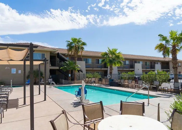 Days By Wyndham Havasu Motel 2*